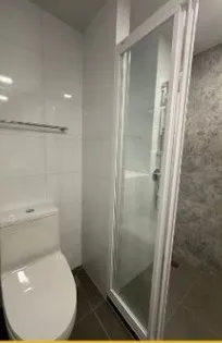 For rent Atmoz Oasis Onnut ห้องกั้นแยกชัดเจน แบ่งโซนลงตัว รีบมาจับจองเลย อย่าพลาดเด็ดขาด