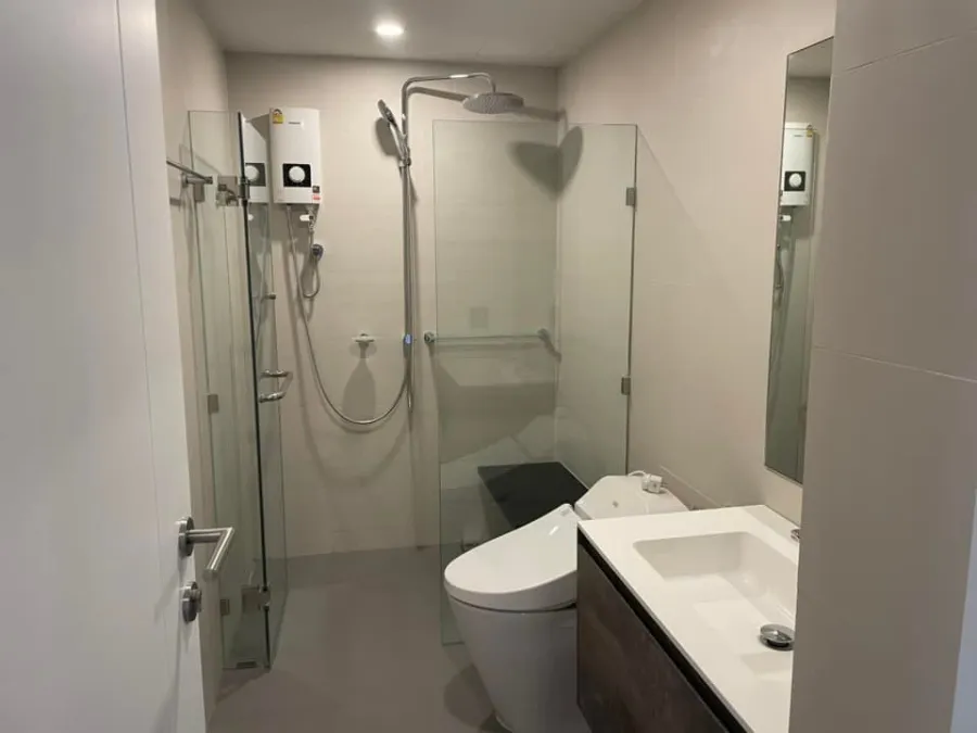 For Rent Suan Bua Residence Aree-Ratchakhru The room decorated in warm tones, comfortable for the eyes. partition Don't miss a lot