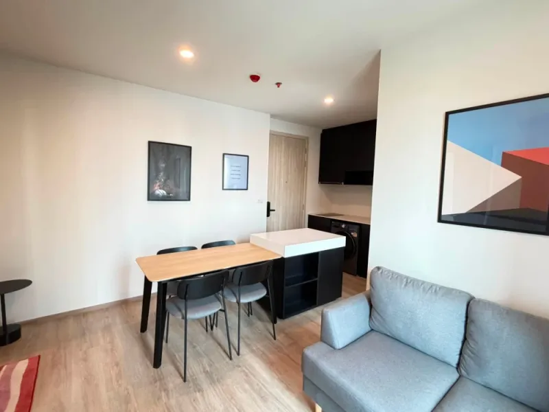ให้เช่า NUE District R9 ตึกหน้า ชั้น 9 วิวโล่ง เดินทางสะดวก Fully Furnished พร้อมเข้าอยู่