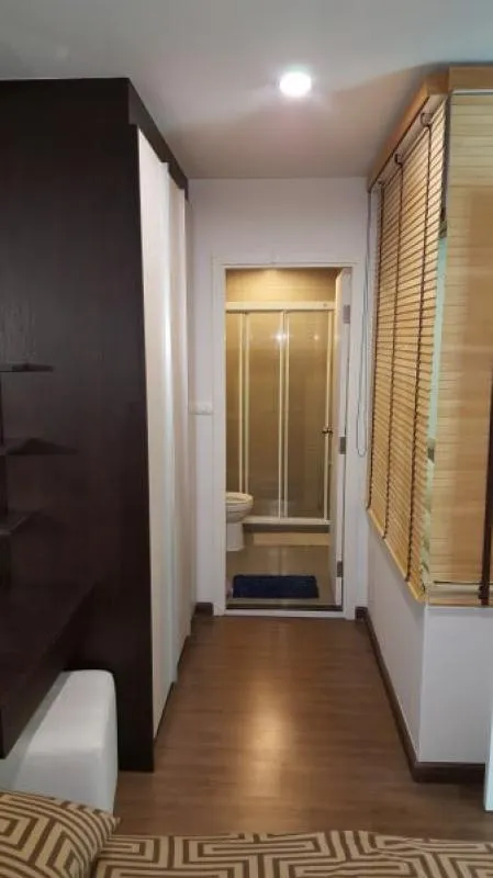 Urgent sale, Condo Hallmark Chaengwattana, pool view, fully furnished, furniture, appliances, complete electrical appliances, book now.