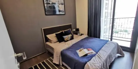 ขาย ให้เช่า Oka Haus Sukhumvit 36 1 ห้องนอน 1 ห้องน้ำ แต่งสวยคุมโทน มาพร้อมเฟอร์นิเจอร์ครบครัน จองเลย