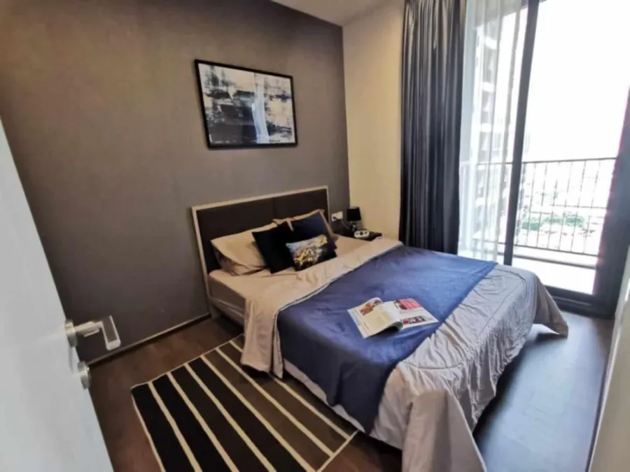 ขาย ให้เช่า Oka Haus Sukhumvit 36 1 ห้องนอน 1 ห้องน้ำ แต่งสวยคุมโทน มาพร้อมเฟอร์นิเจอร์ครบครัน จองเลย