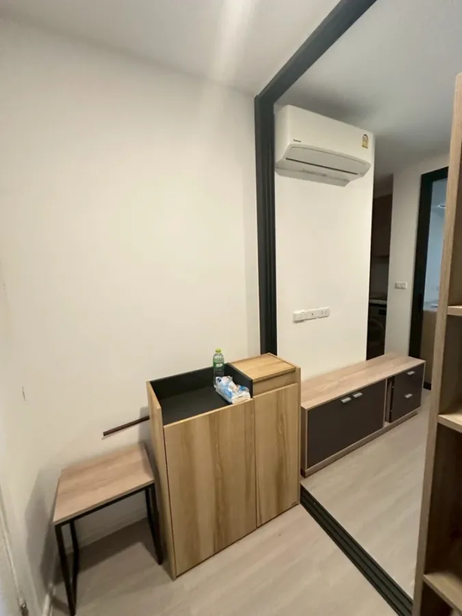 For rent: Denim Jatujak, Building A, 25th floor, very high, city view, bright room, very clean and comfortable, hurry and book now.
