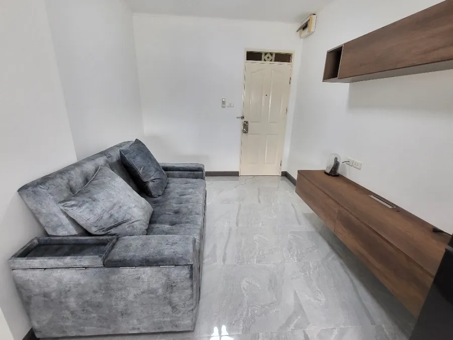 Condo for sale, City Home Ratchada-Pinklao. (Charansanitwong 95/1) Top floor, newly decorated, ready to move in, don't wait!
