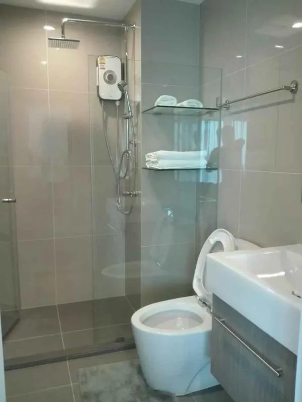 ห้องใหญ่มาแล้ว ให้เช่า ideo mobi bangsue grand interchange 2 ห้องนอน 1 ห้องน้ำ ส่วนกลงเยี่ยม จองด่วน