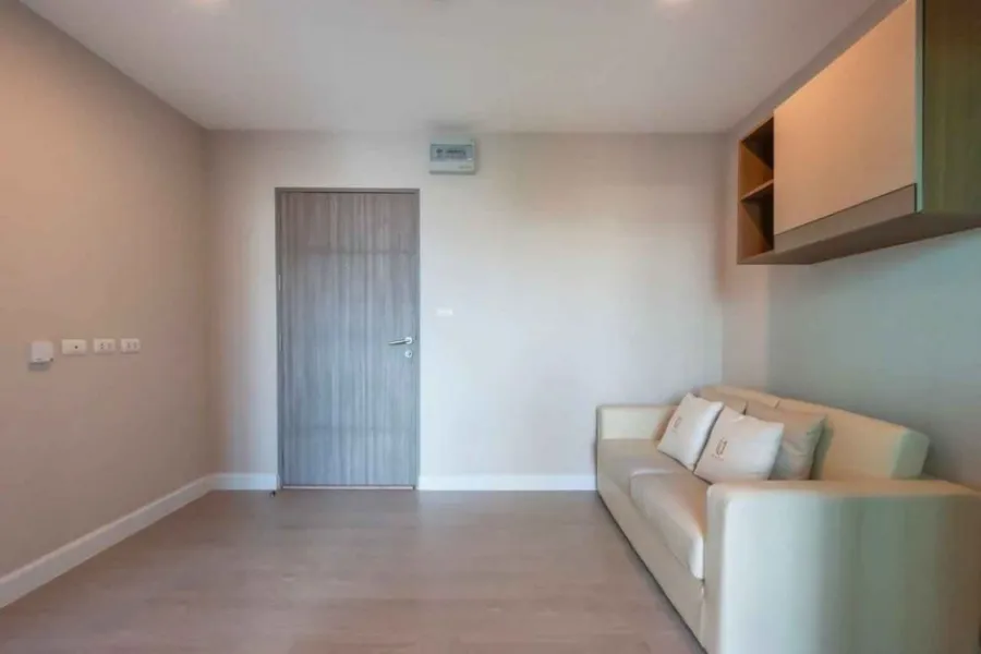 For Sale Metro Luxe Ratchada, Building C, Floor 7, good location, convenient transportation, don't wait, hurry up to be the owner!!