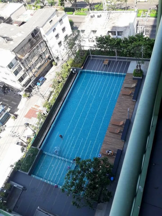 For sale, Lumpini Place Suksawat - Rama 2, separating the room. tangible price If interested, hurry up to reserve quickly.