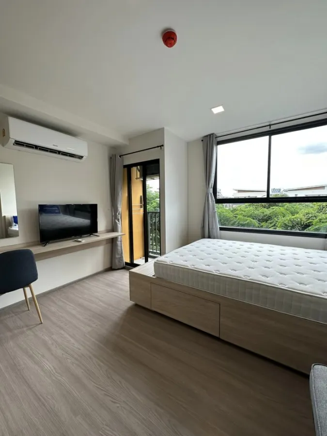 For rent, The Move Bang Khae, 3rd floor, quiet, tree view, super natural, don't just look at it, hurry up and reserve it, don't miss