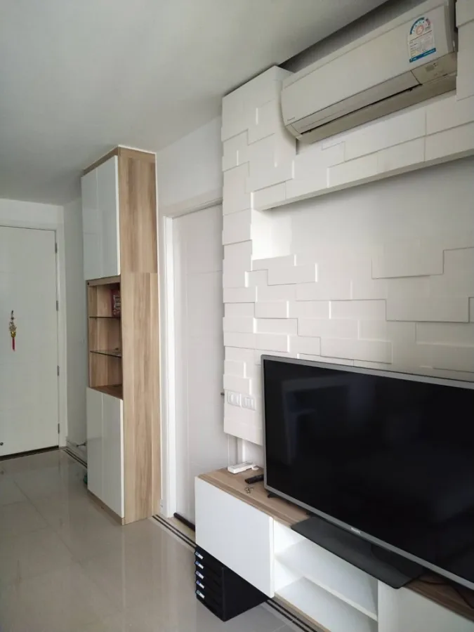 Condo for rent/sale, T.C. Green, easy to travel around, near the BTS, fully furnished, ready to move in !!