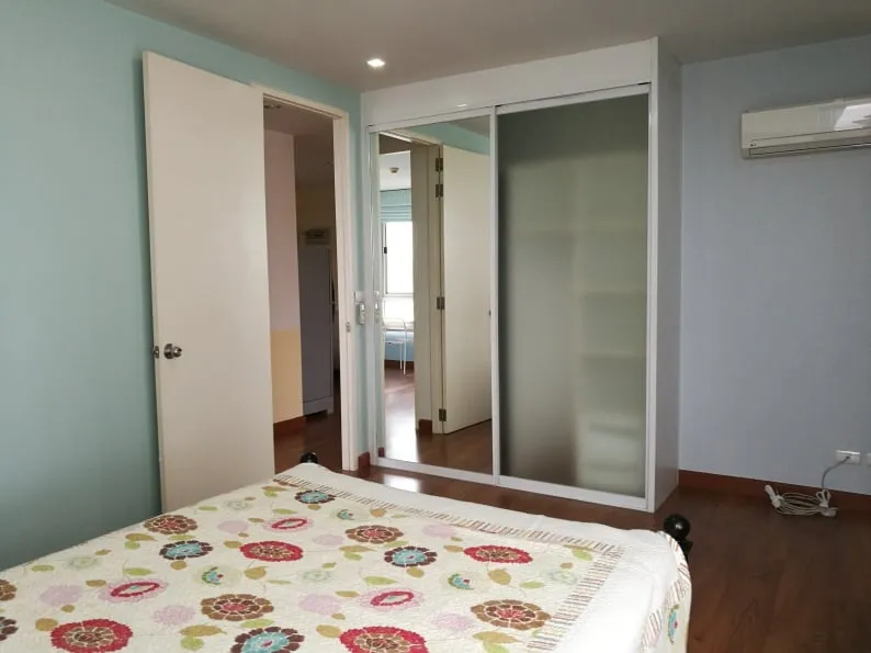 For rent, The Parkland Ratchada-Thapra, 2 bedrooms with a wide usable area. cute decoration Hurry up to reserve before it's gone.