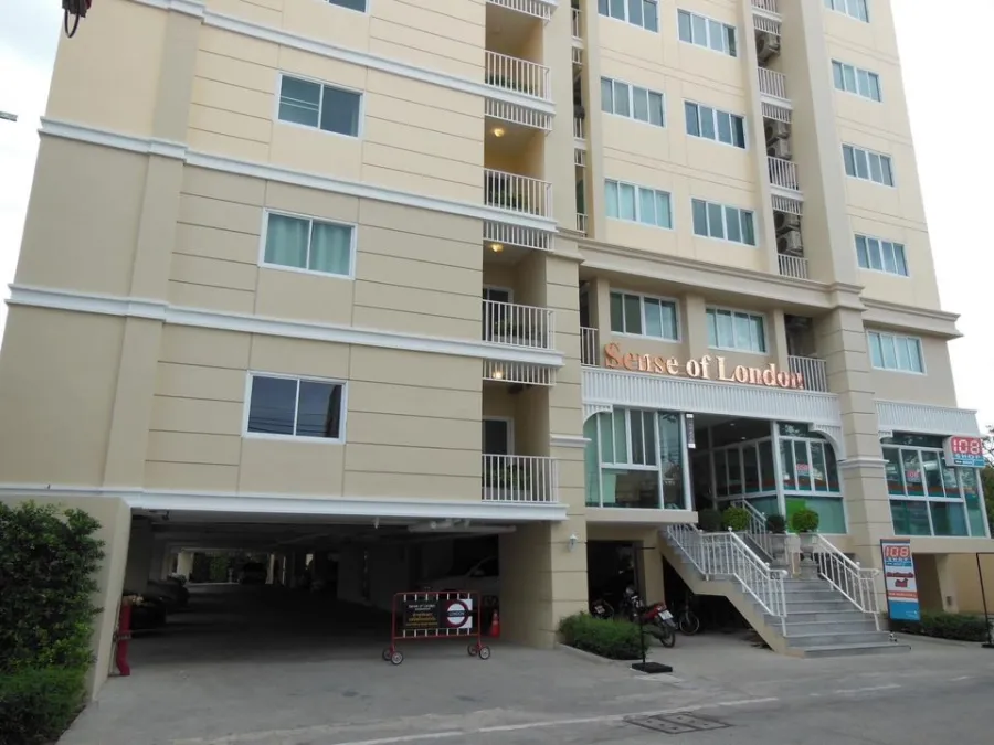 Urgent sale, Condo Sense of London, it's worth buying by yourself. Or rent it privately, the sound is not loud, hurry to reserve
