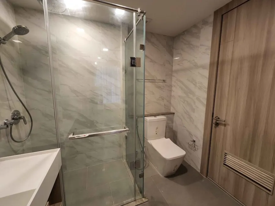 ขาย ให้เช่า คอนโด Fynn Sukhumvit 31 ห้องพร้อมอยู่ ully furnished ตกแต่งครบ ครัว built in รีบย้าย