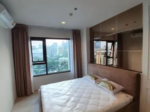 ให้เช่า คอนโด ไลฟ์ วัน ไวร์เลส ห้องสวย วิวเมืองดีมาก เฟอร์นิเจอร์ครบครัน ทำเลดีเดินทางสุดสะดวก ใกล้BTS ใกล้ท่าเรือ ใกล้ห้าง รีบจองเลย
