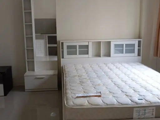 For rent, Lumpini Town, Bodindecha-Ramkhamhaeng, studio room, 5th floor, high, good size, fully furnished, interested, hurry up and book now.