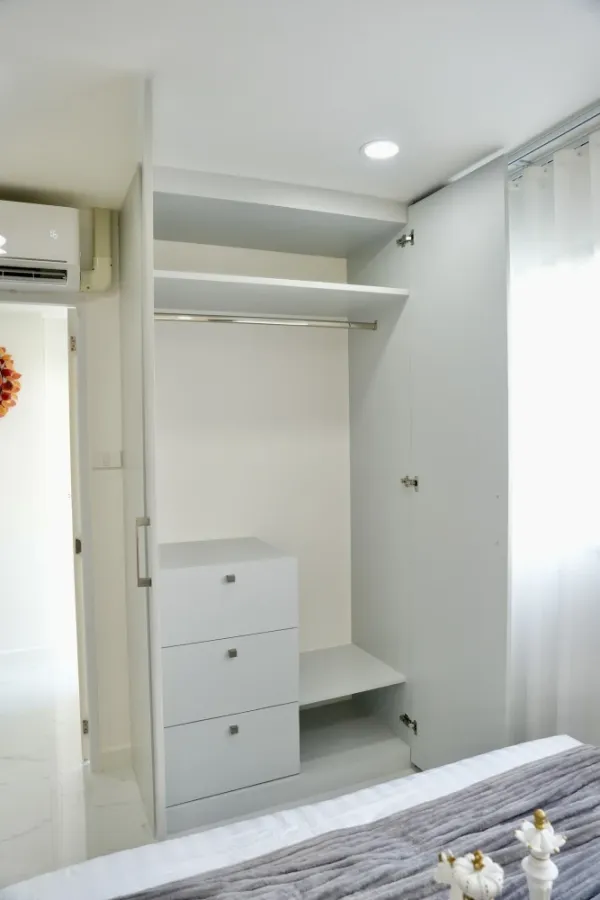 For sale: Lumpini Center Nawamin. Hurry! Beautiful rooms like this don't come around very often. Well-proportioned. Reserve now if you're interested.