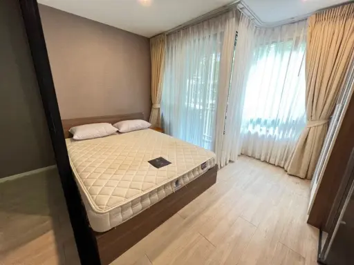 For rent at Moz Lat Phrao 71, good wallpaper room Complete electrical appliances Do not make it, but look at it.