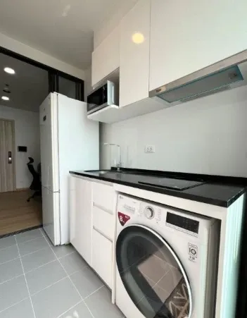 Selling Chewathai Kaset Nawamin, 17th floor. Spacious and airy room. Book now!