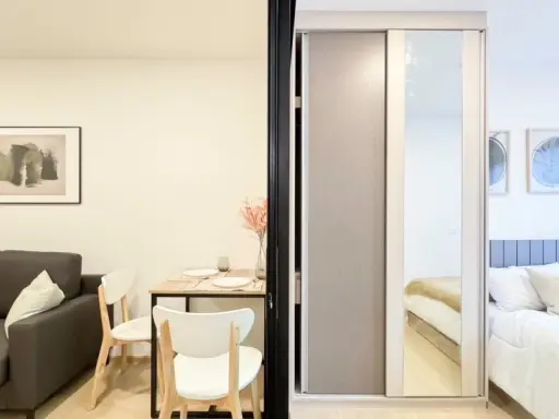 For rent: Chewathai Hallmark Lat Phrao-Chokchai 4, 4th floor, beautiful room, fully furnished, ready to move in immediately, book now.