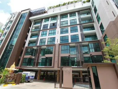 Le Cote Thonglor 8