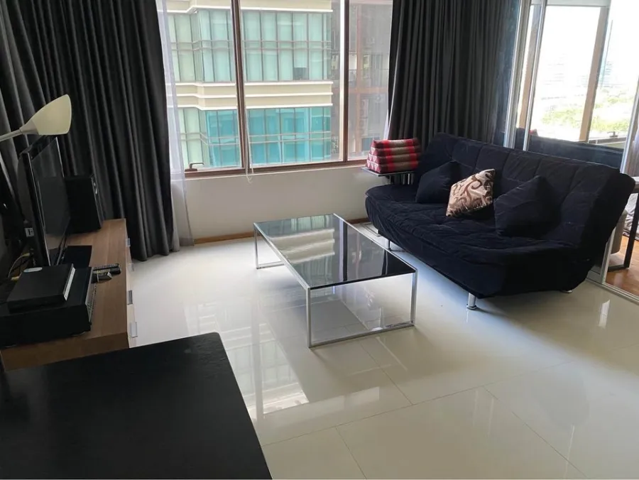 ปล่อยเช่า ดิ เอ็มโพริโอ เพลส ชั้นสูง ห้องแต่งเรียบง่าย เฟอร์นิเจอร์ครบชุด ราคาแจ่มๆ ไม่่จองพลาดมาก