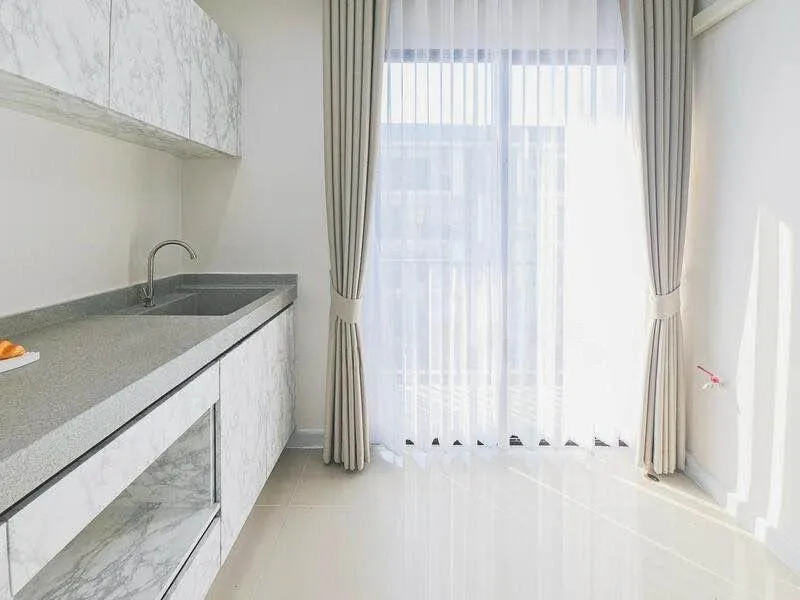 Selling I CONDO Sukhumvit 105. Beautifully decorated unit with complete furniture and appliances. Don't miss out!