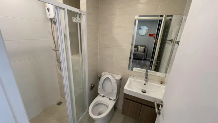 For rent, Brown Condo Huai Khwang, separated rooms, fully furnished, full electrical appliances. Make a reservation and you won't be disappointed.