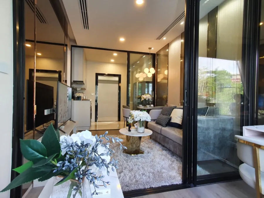 ขาย Soho Bangkok รัชดา ตกแต่งดูสวย บิ้งอินทั้งห้อง เรีบกรูดูดี พร้อมอยู่ จองเลย