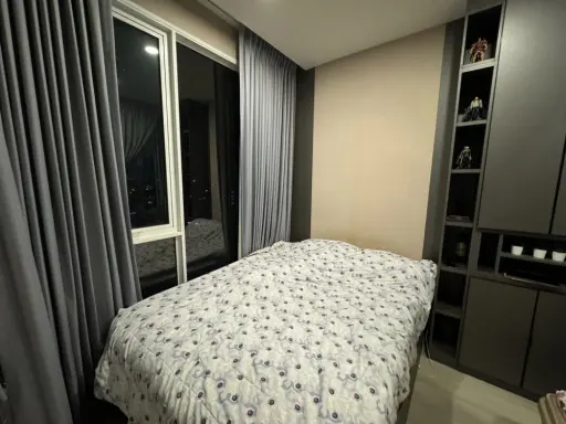 ให้เช่า De Lapis Charan 81 ห้องพร้อมอยู่ ติดวอลเปเปอร์ทั้งห้อง บิวอินชั้นวางของ รีบมาจอง images