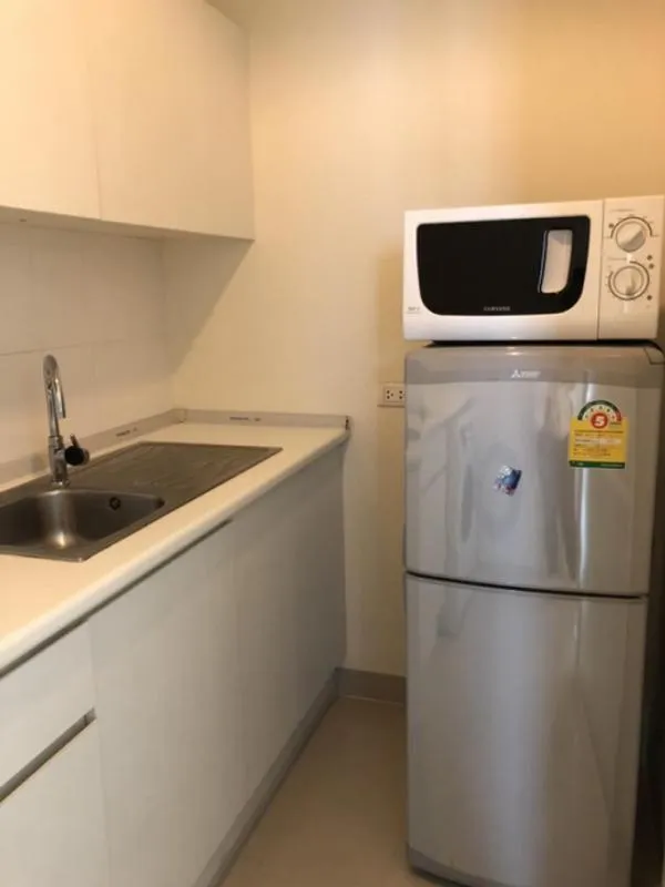 Condo for rent Life @ Laprao18, ready to move in, only 150 meters from MRT Ladprao, easy to travel, super convenient!!