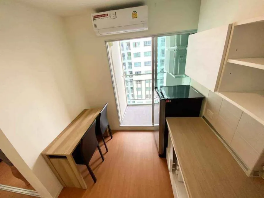 For rent, Lumpini Park Rattanathibet-Ngamwongwan, 1 bedroom, Building C, corner room, very private. This price, hurry up to reserve.