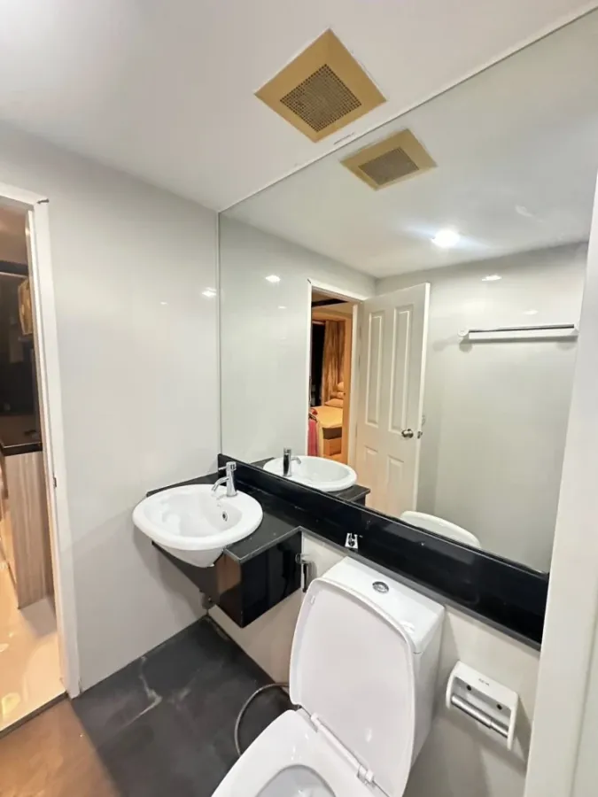 For rent: Chateau In Town Sukhumvit 62/1, 3rd floor, fully furnished, very livable. Book now!