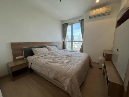 For rent, Rhythm Sukhumvit 50, 20th floor, corner room, fully furnished. You can drag your luggage in. Book now, don't miss it.