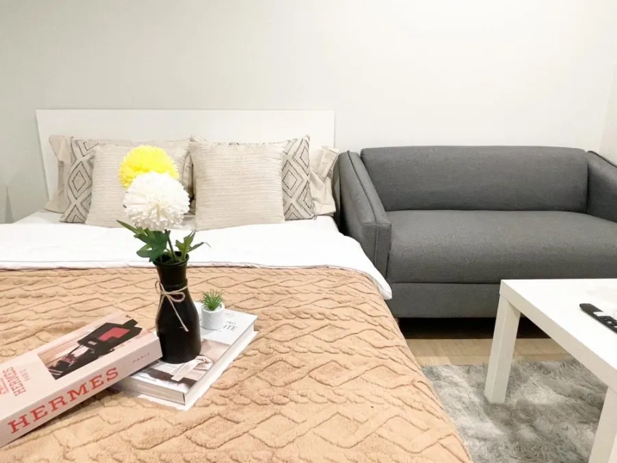 For rent, Metro Sky Wutthakat, decorated in white tones, very inviting, has a beautiful height view, hurry to book