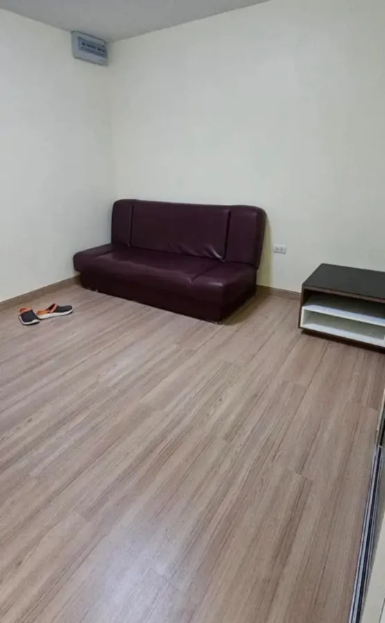 ขาย สมาร์ท วัชรพล ห้องพร้อมอยู่ เฟอร์นิเจอร์แจ่มๆ เครื่องใช้ไฟฟ้าอย่างดี อย่ามัวแต่มองจองเลยจ้า