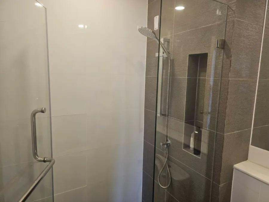 For rent: The Clef Riverine Chao Phraya - Wong Sawang, 18th floor, fully furnished, ready to move in, book now.