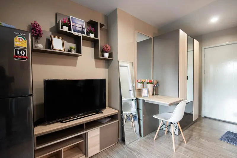 For rent, new condo, Reach Phaholyothin, 52 rooms, beautiful decoration, fully furnished, ready to move in. Hurry up to reserve.