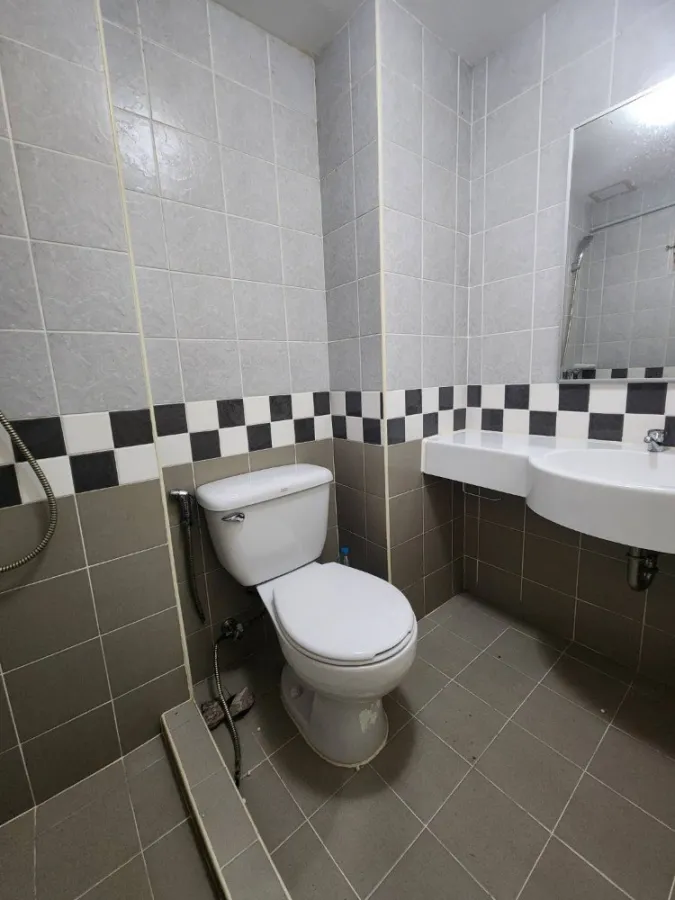 Condo for sale Lumpini Condotown Rattanathibet, studio room, 2nd floor, not high, good price, don't miss it.