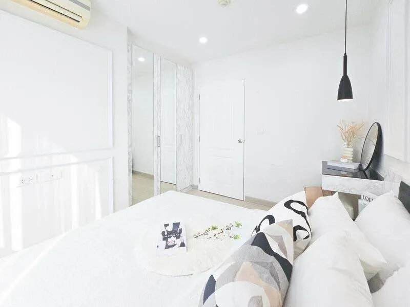 ขาย I CONDO Sukhumvit 105 ห้องตกแต่งสวย เฟอร์นิเจอร์ และ เครื่องใช้ไฟฟ้าครบ ห้ามพลาด