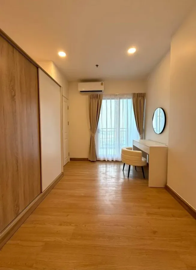 For sale: Supalai Vista, Tiwanon Intersection. Beautifully decorated and stylish unit with a very pleasant living atmosphere. Book now!