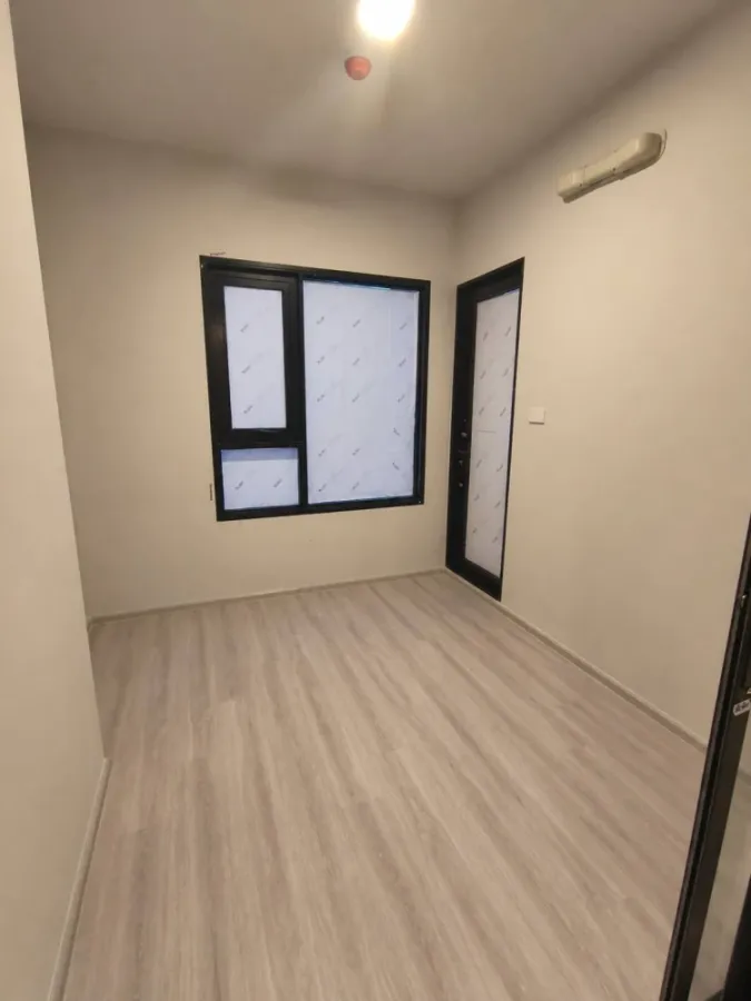 Selling down payment for COBE Ratchada Rama 9, 2 bedrooms, 2 bathrooms, spacious living area, great location, convenient transportation. Book now!