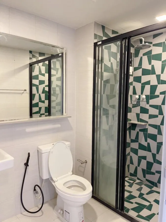 Condo for rent, the base, Sukhumvit 50, nice decorated room The atmosphere is very quiet, very private, good view, book now.