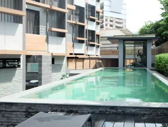 ขาย/ให้เช่า L loft Ratchada 19 ห้องสวยมาก แบบ Duplex มีเพียงไม่กี่ยูนิตเท่านั้น เฟอร์อย่างดี จองเลย