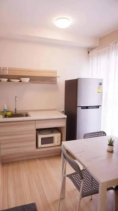 ห้องนี้แต่งน่าอยู่สุดๆๆ เฟอร์จัดเต็มมากๆๆ ให้เช่า Plum Condo แจ้งวัฒนะ สเตชั่น