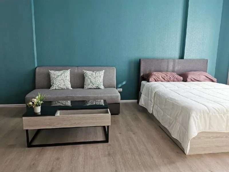 Beautifully decorated room for rent, dcondo campus, phase 3, pool view, full eye view At an affordable price, fully furnished, don't miss it. Hurry up.