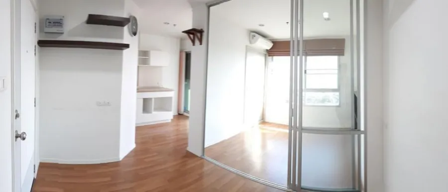 Condo for sale, Lumpini Place Suksawat-Rama 2, good location, convenient transportation, can't miss it!!
