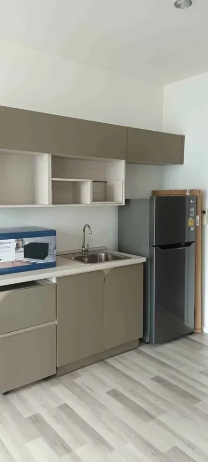 For rent, The Key Sathorn, Ratchaphruek, unblocked view, complete electrical appliances. Carry your bag and move in.