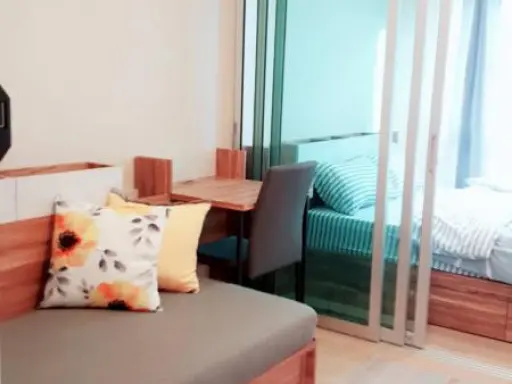 Wow, very satisfying, beautiful room, newly decorated, fully furnished, very livable, hurry and book now.