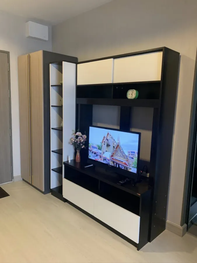For rent: Ideo Sukhumvit 115, swimming pool view, fully furnished, complete with electrical appliances. Reserve now, get it first.