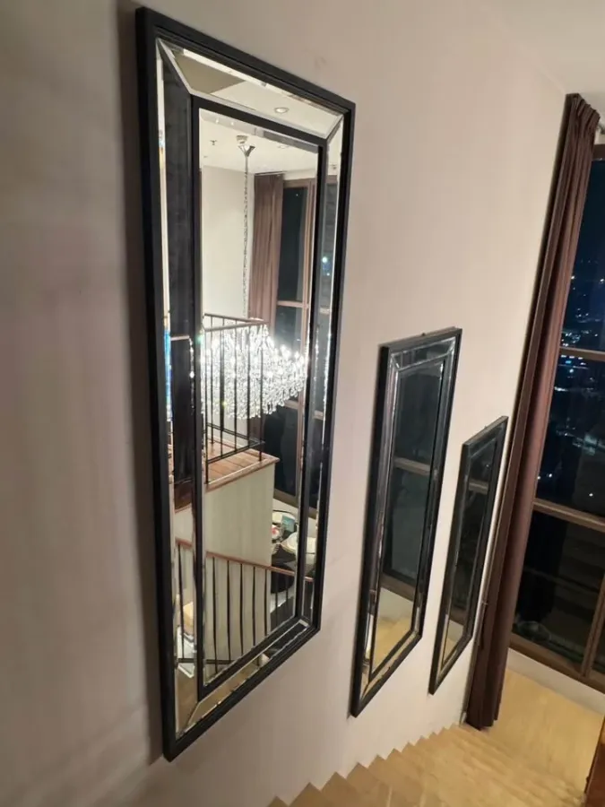 For rent or sale, The Emporio Place, Beautiful Duplex room, high floor, good view, very luxurious, complete furniture.