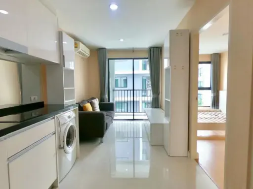 ห้องมือเดียว ยังไม่เคยปล่อยเช่า ขายคอนโด Metro Sky Ratchada ย่านห้วยขวาง images